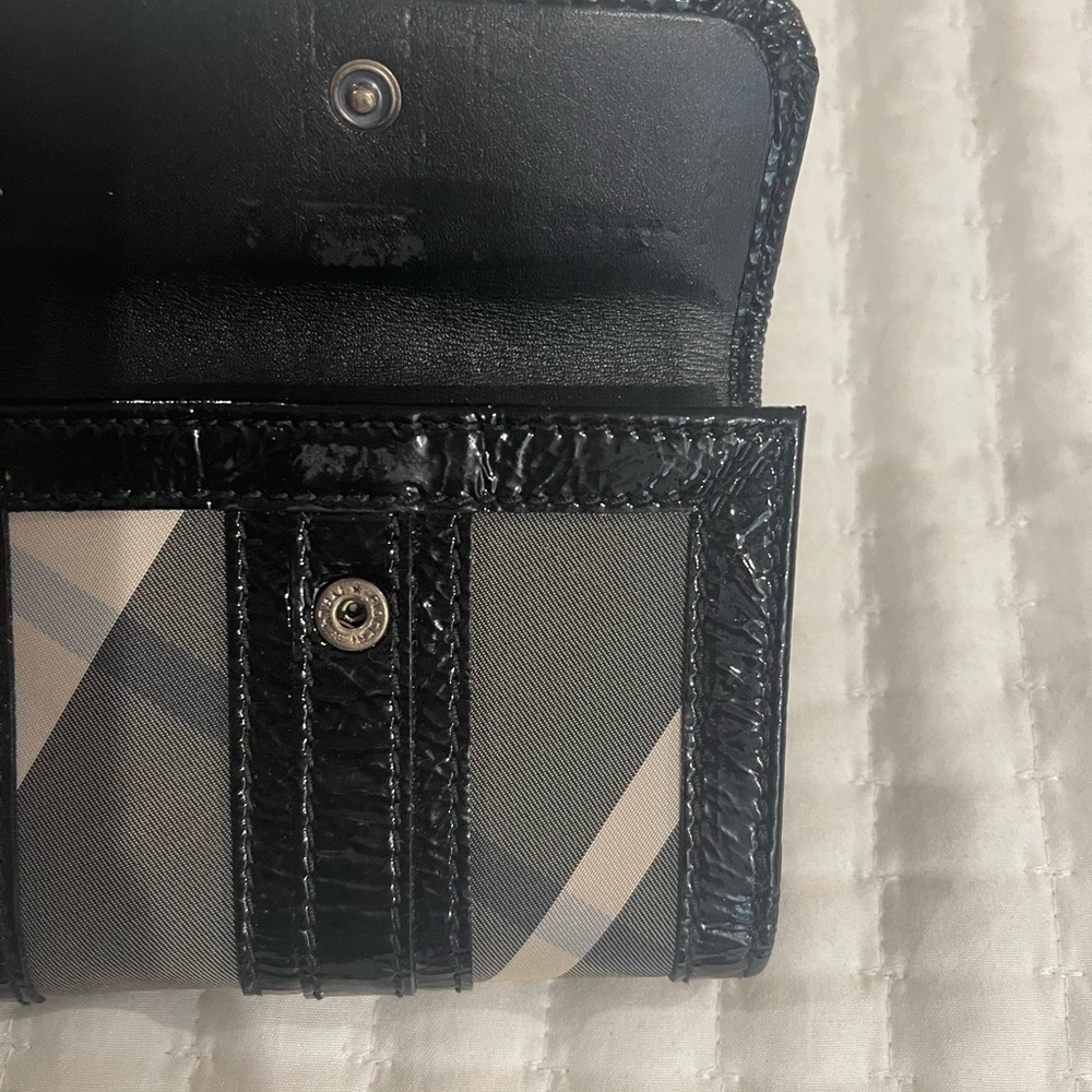 Compact Black and Beige Plaid Trifold Wallet - Women Accessories - Picture 4 of 5